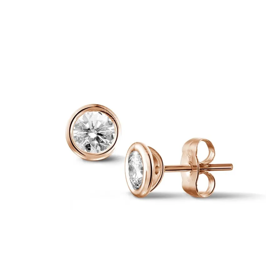 0.60 quilates pendientes diamantes satélite en oro rojo 