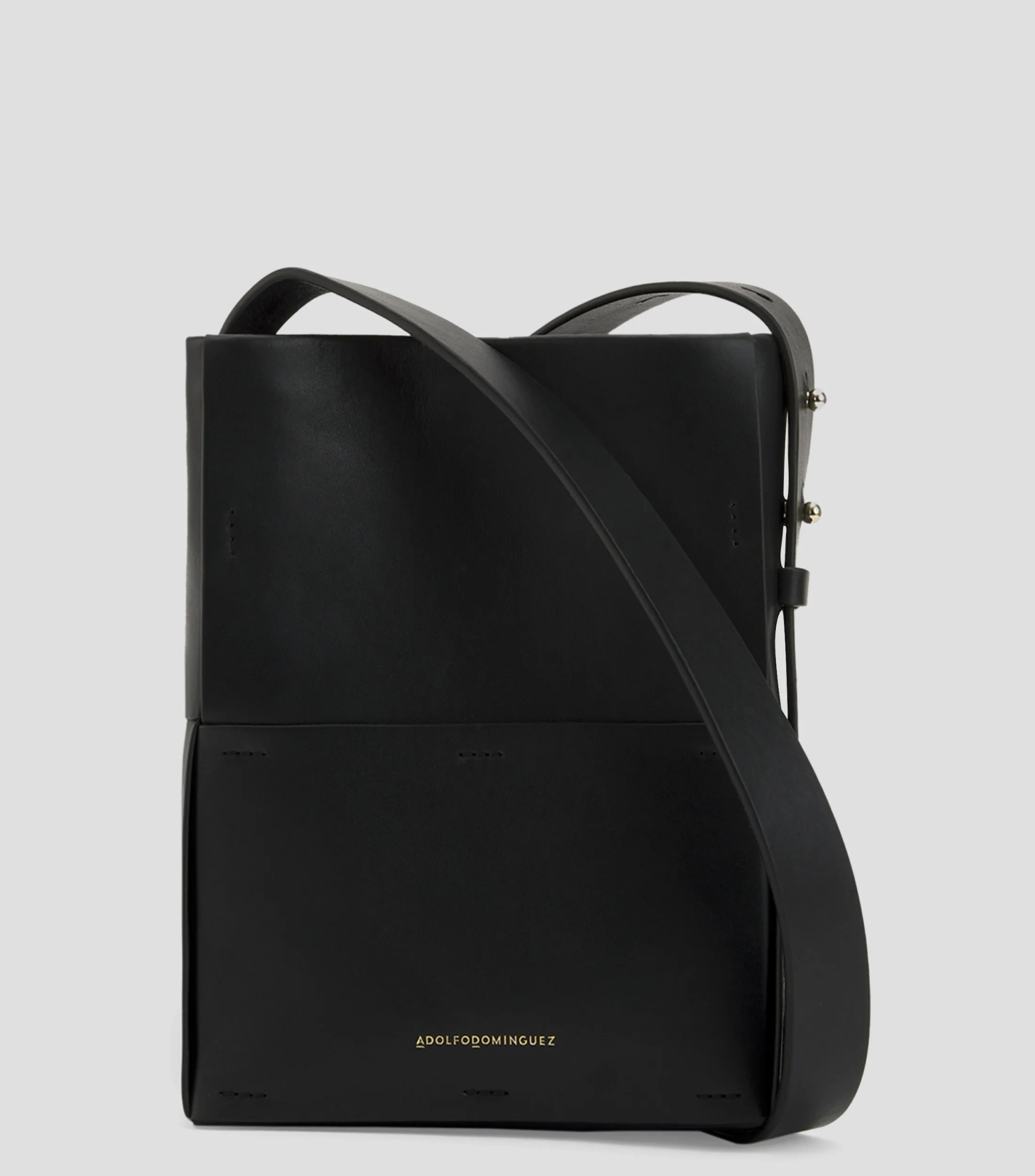 Adolfo Dominguez Bolso messenger en piel Mujer
