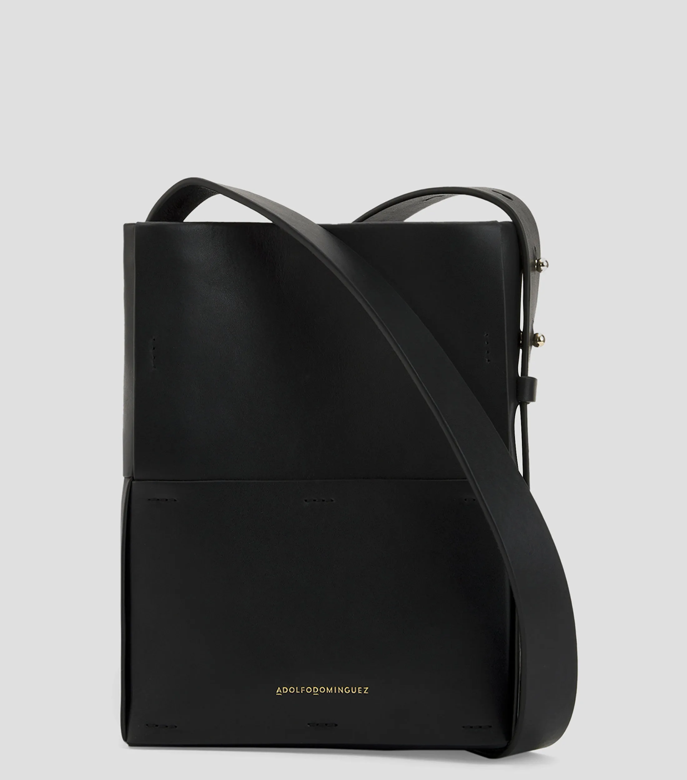 Adolfo Dominguez Bolso messenger en piel Mujer