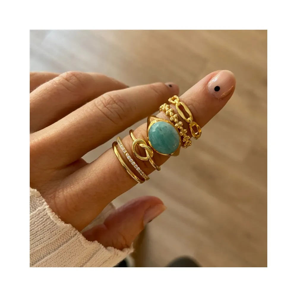 Anillo Celia