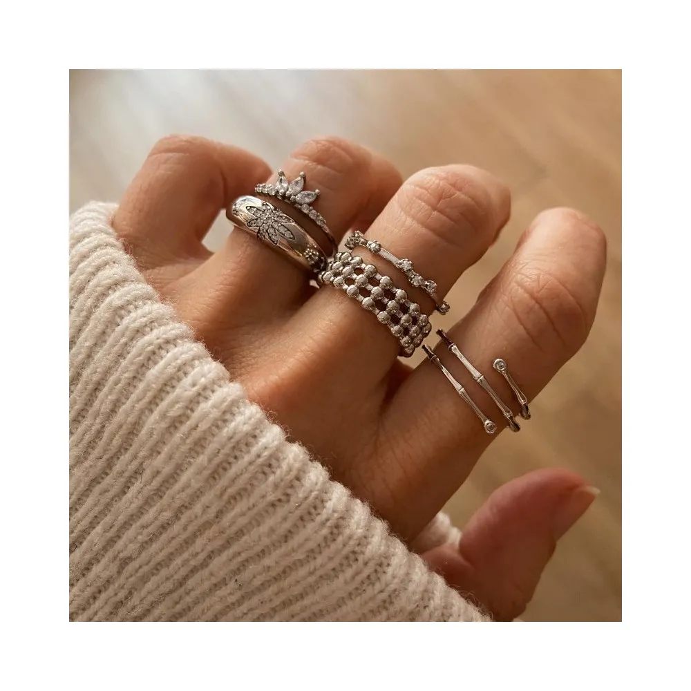 Anillo Ramita Con Circonitas
