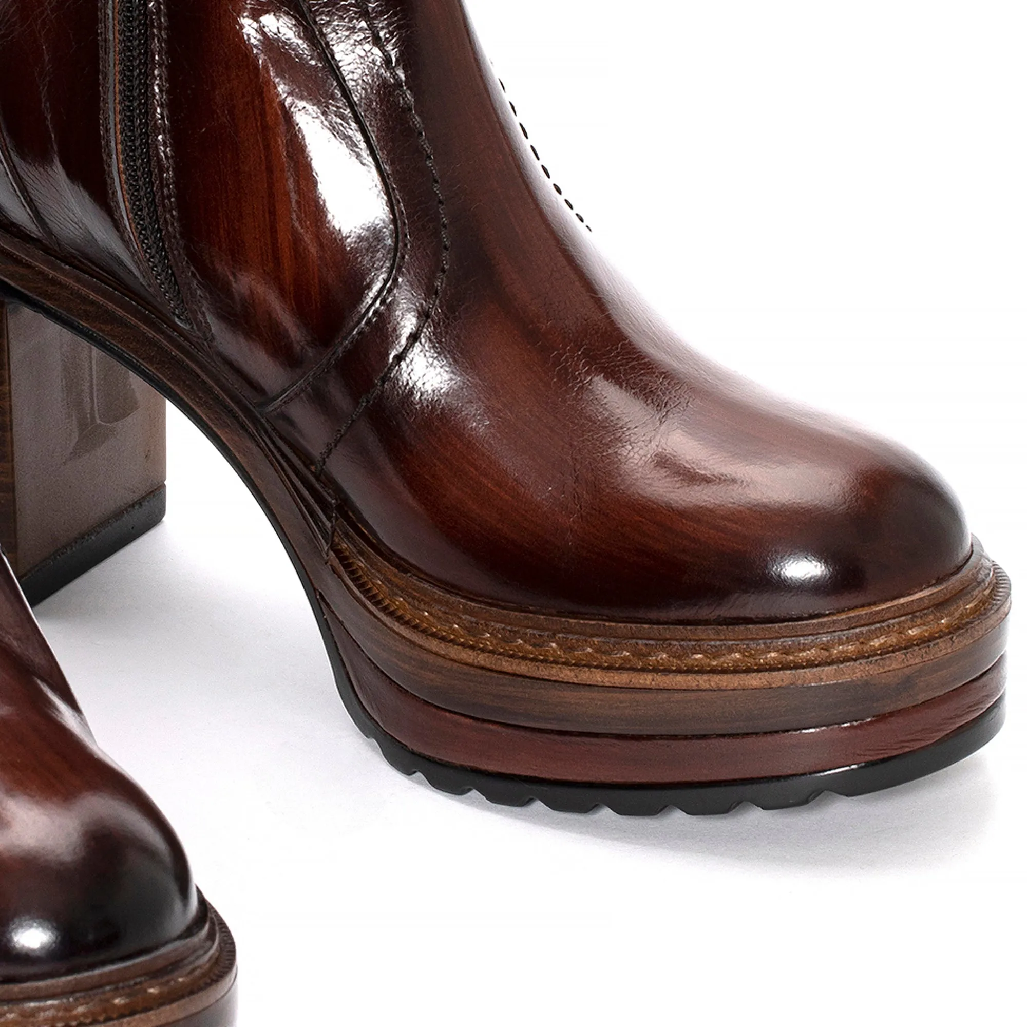 BOTIN TACON OLIVIA BRANCH CUERO