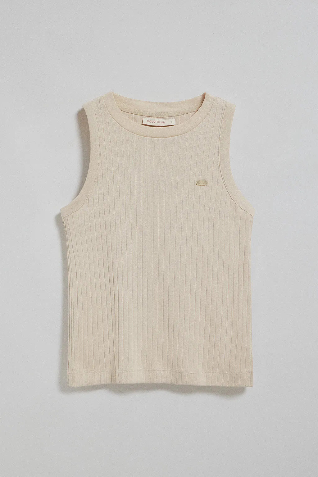 Camiseta top Tamika beige acanalada con detalle de botón nacarado Polo Club