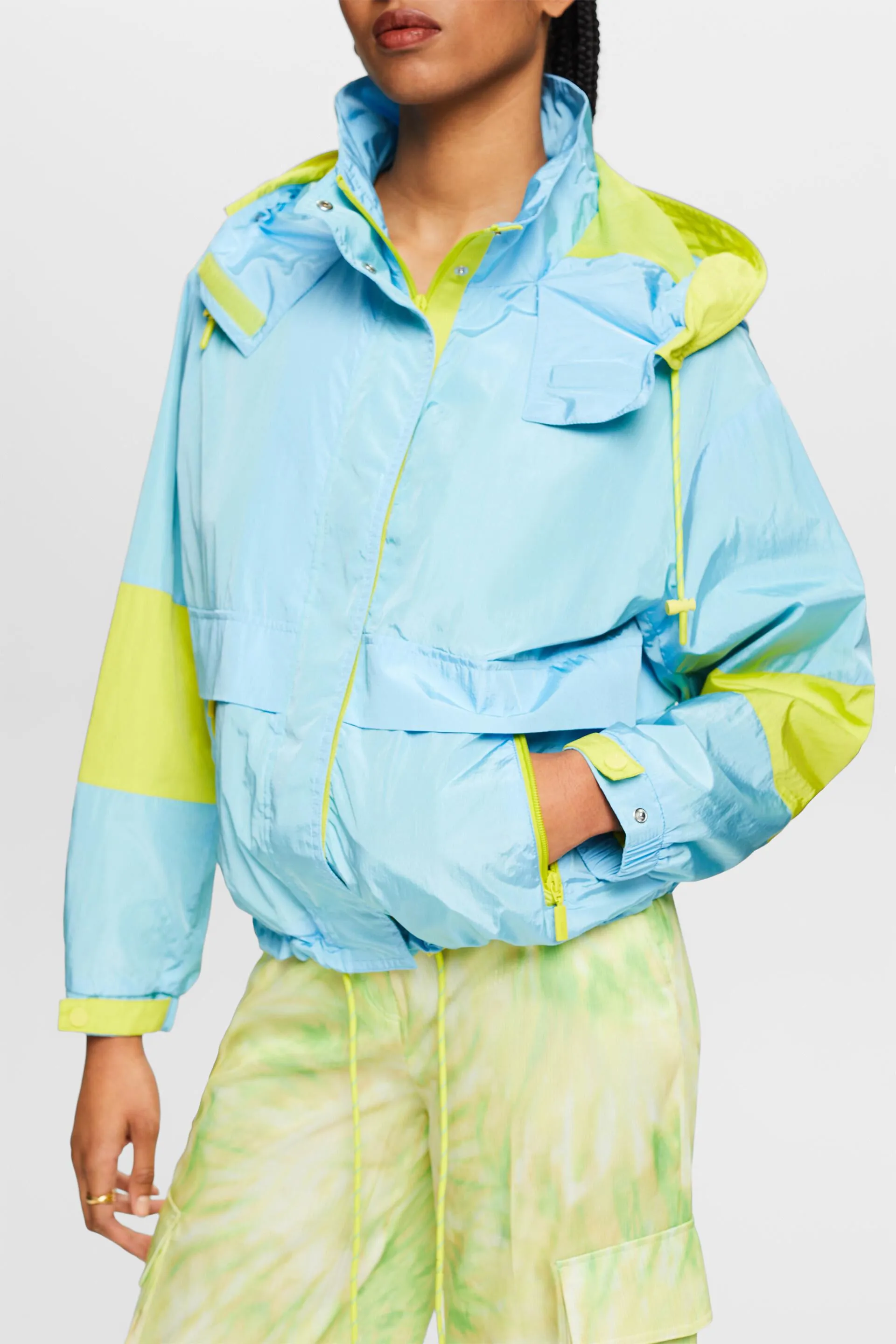 Chaqueta cortavientos bicolor