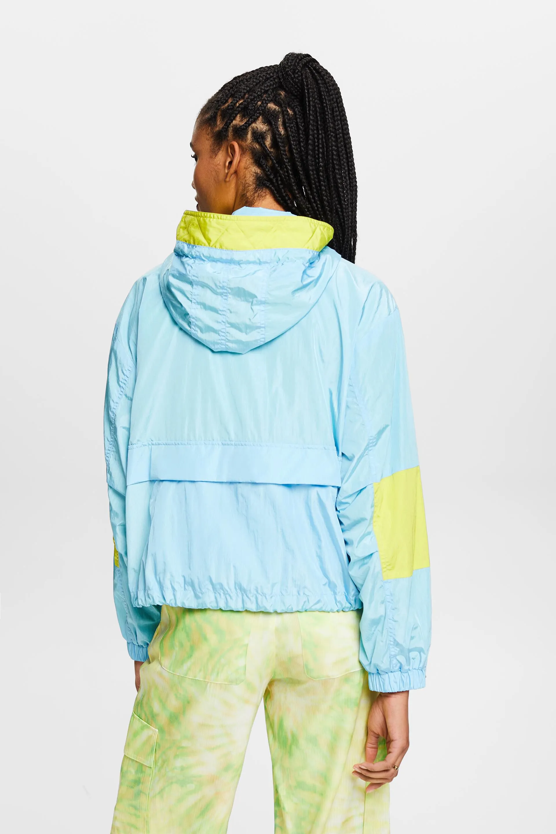 Chaqueta cortavientos bicolor