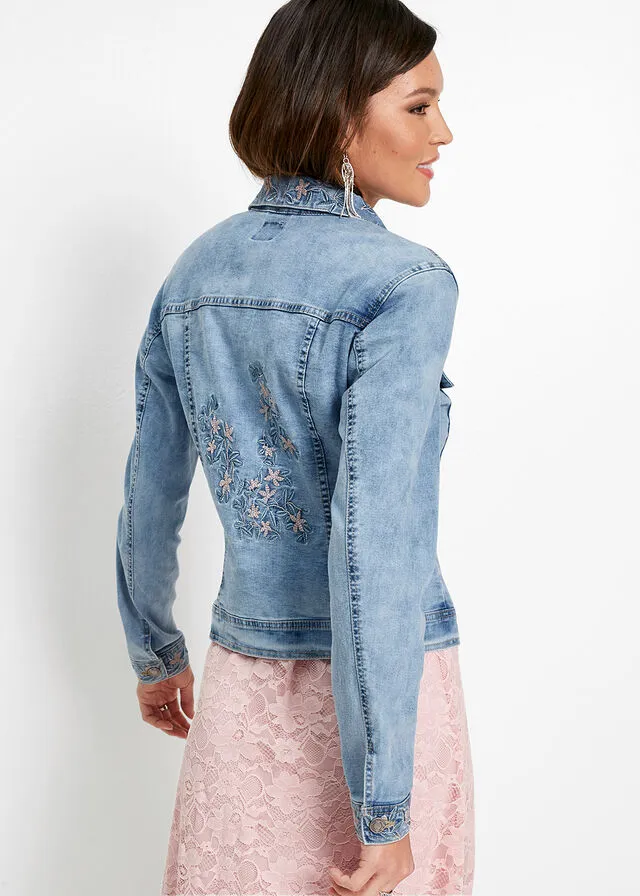 Chaqueta vaquera azul blanqueado