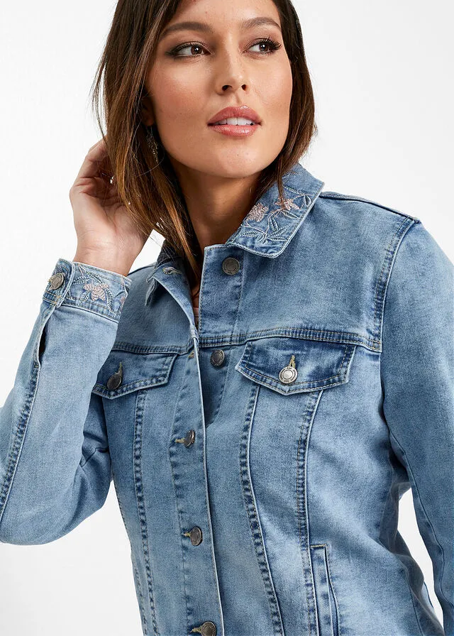 Chaqueta vaquera azul blanqueado