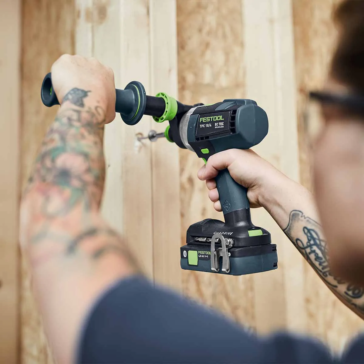 FESTOOL QUADRIVE TPC 18/4 5,0/4,0 IPLUS  TALADRO PERCUTOR ATORNILLADOR CON BATERíA Y CARGADOR