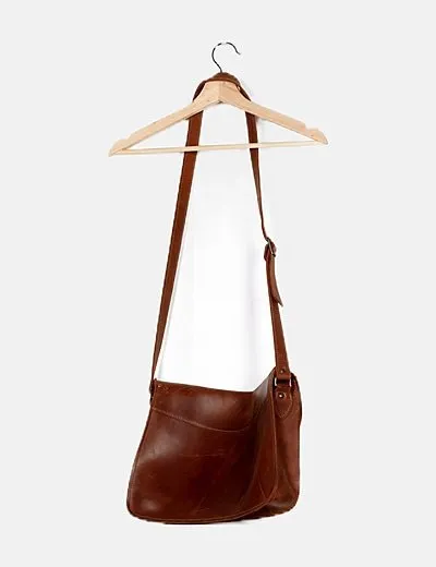 Iñaki Sampedro Bolso marrón bandolera