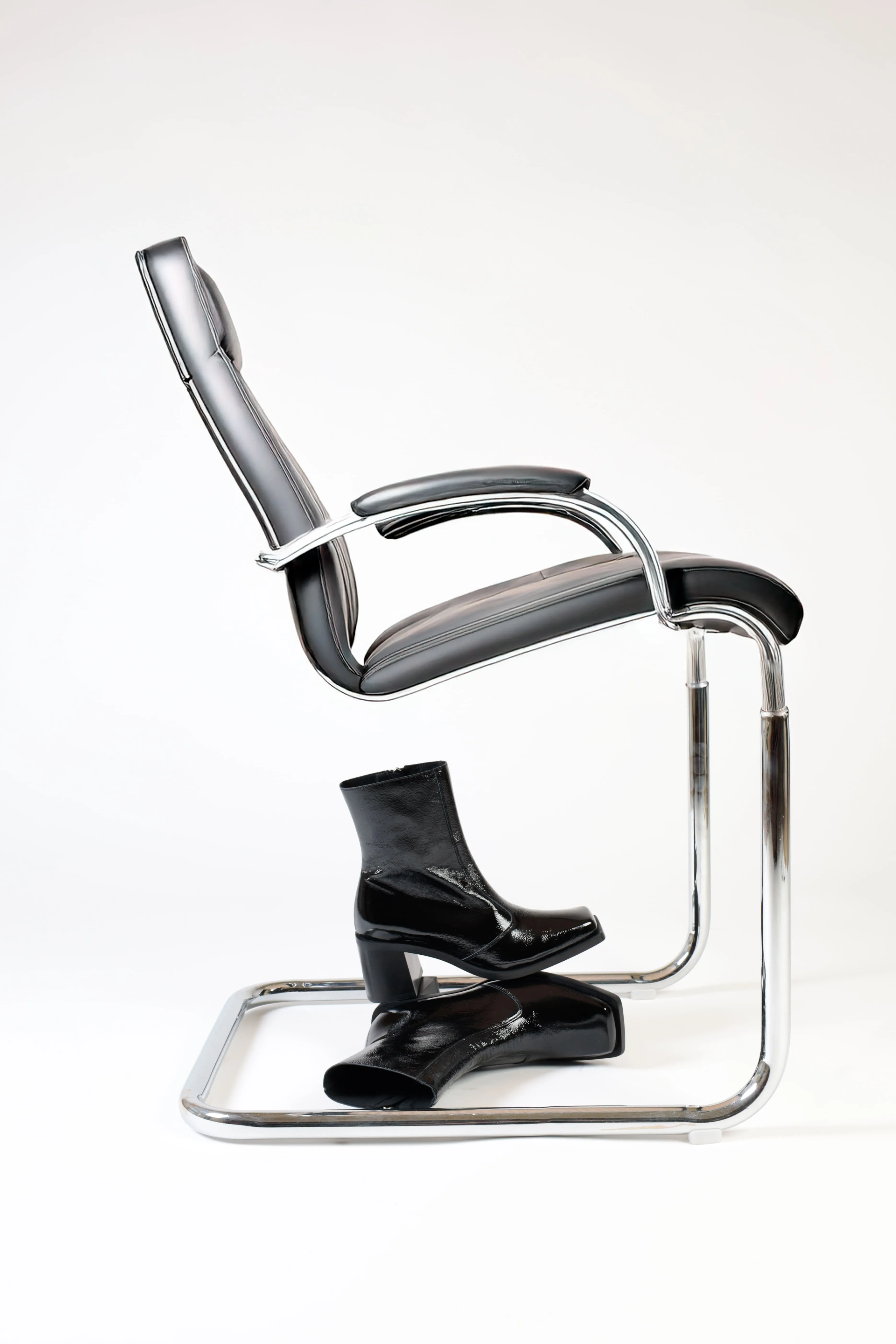 MIA PATENT BLACK