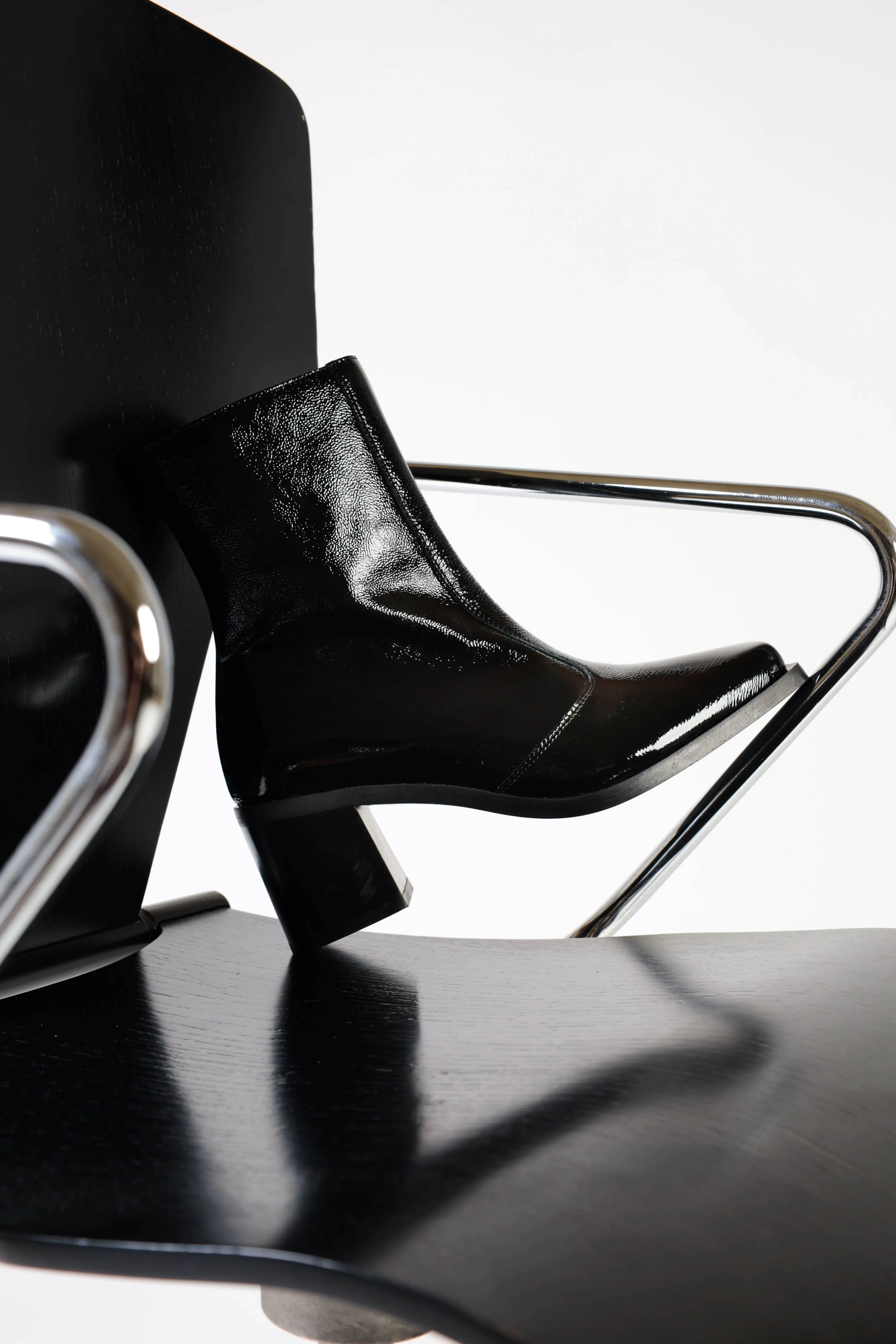 MIA PATENT BLACK