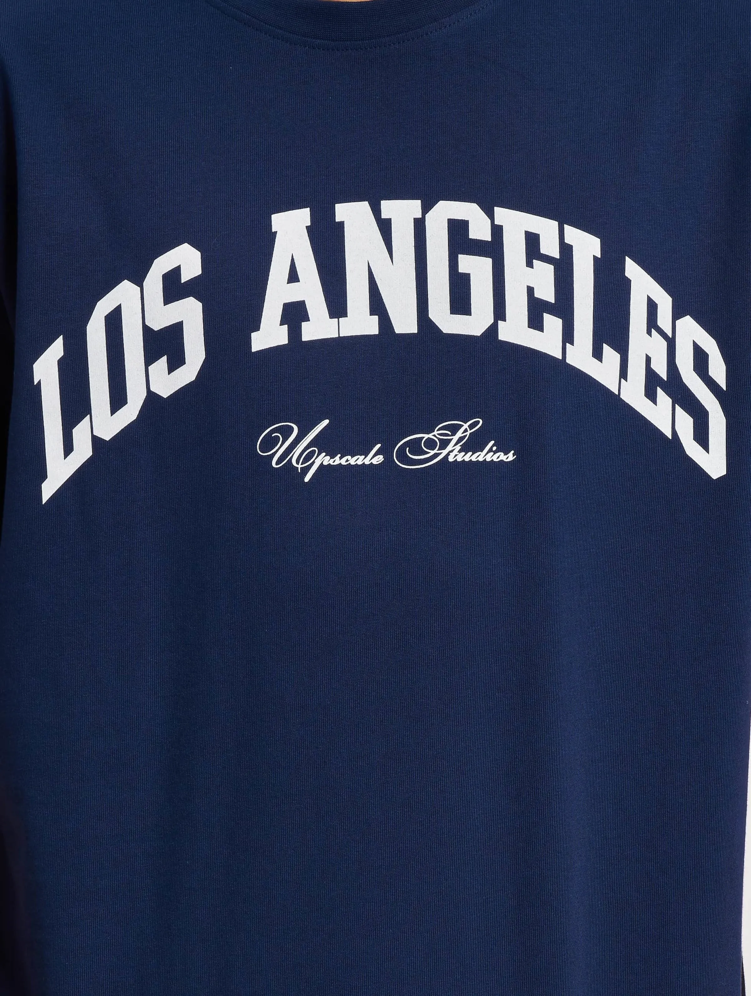 MISTER TEE UPSCALE MISTER TEE UPSCALE L.A. COLLEGE OVERSIZE TSHIRT
