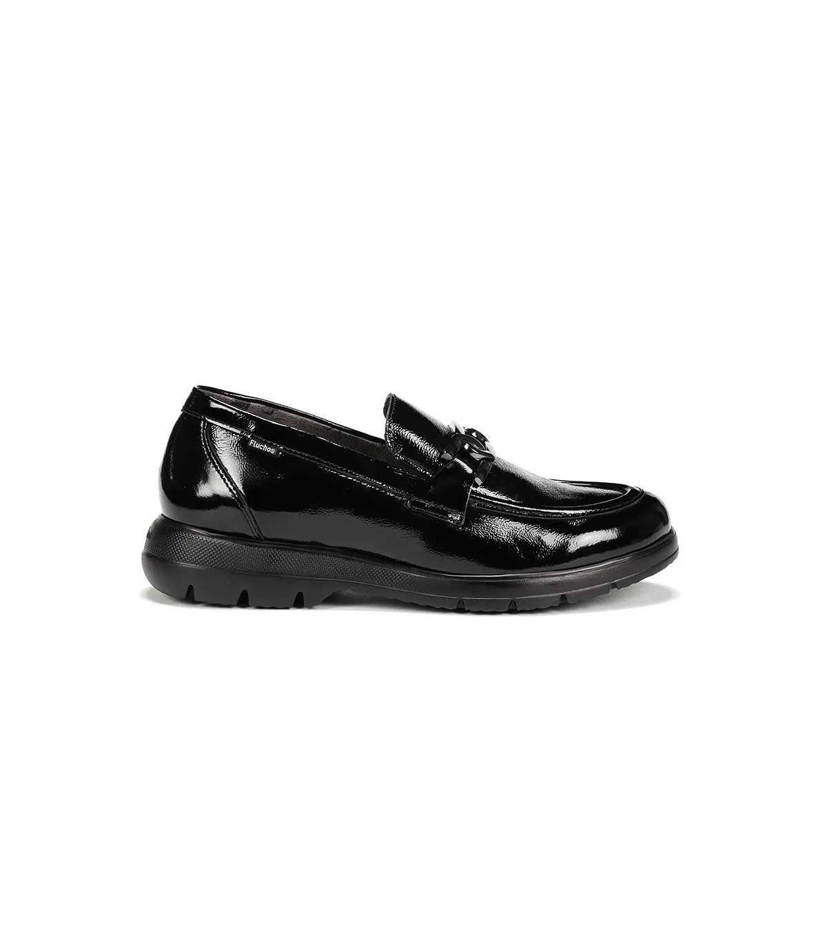 Mocasín con cadena en charol negro