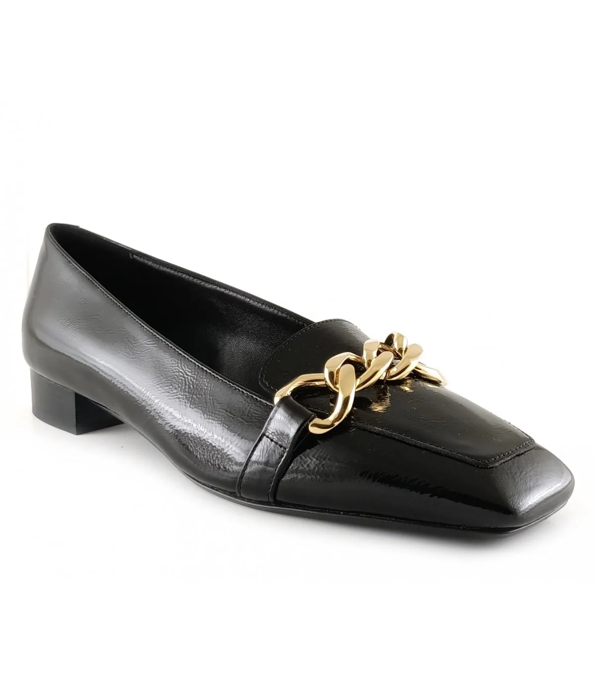 Mocasín con cadena y puntera cuadrada