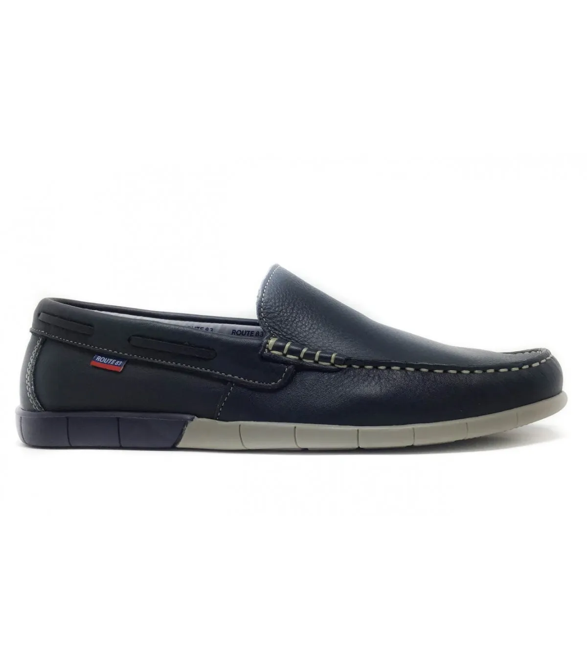 Mocasín de piel corte clásico