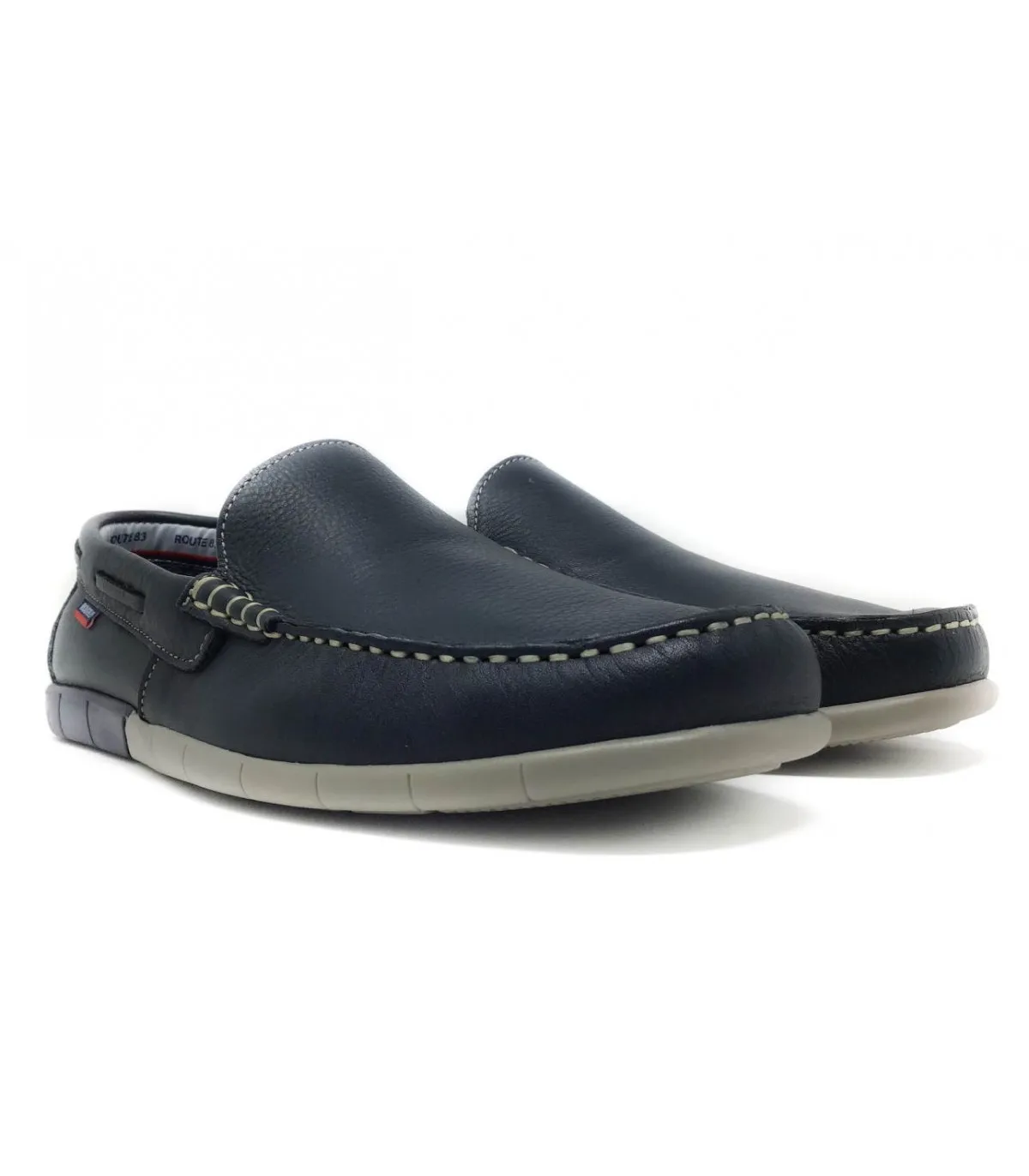 Mocasín de piel corte clásico