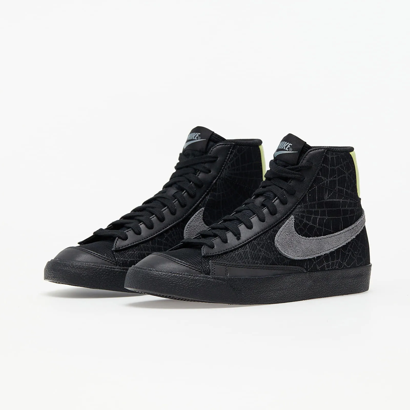 Nike Blazer Mid '77