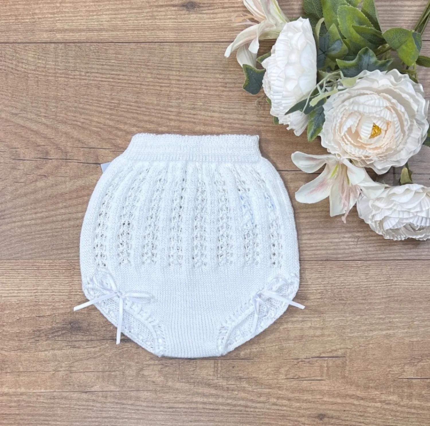 Openwork thread panty. unisex