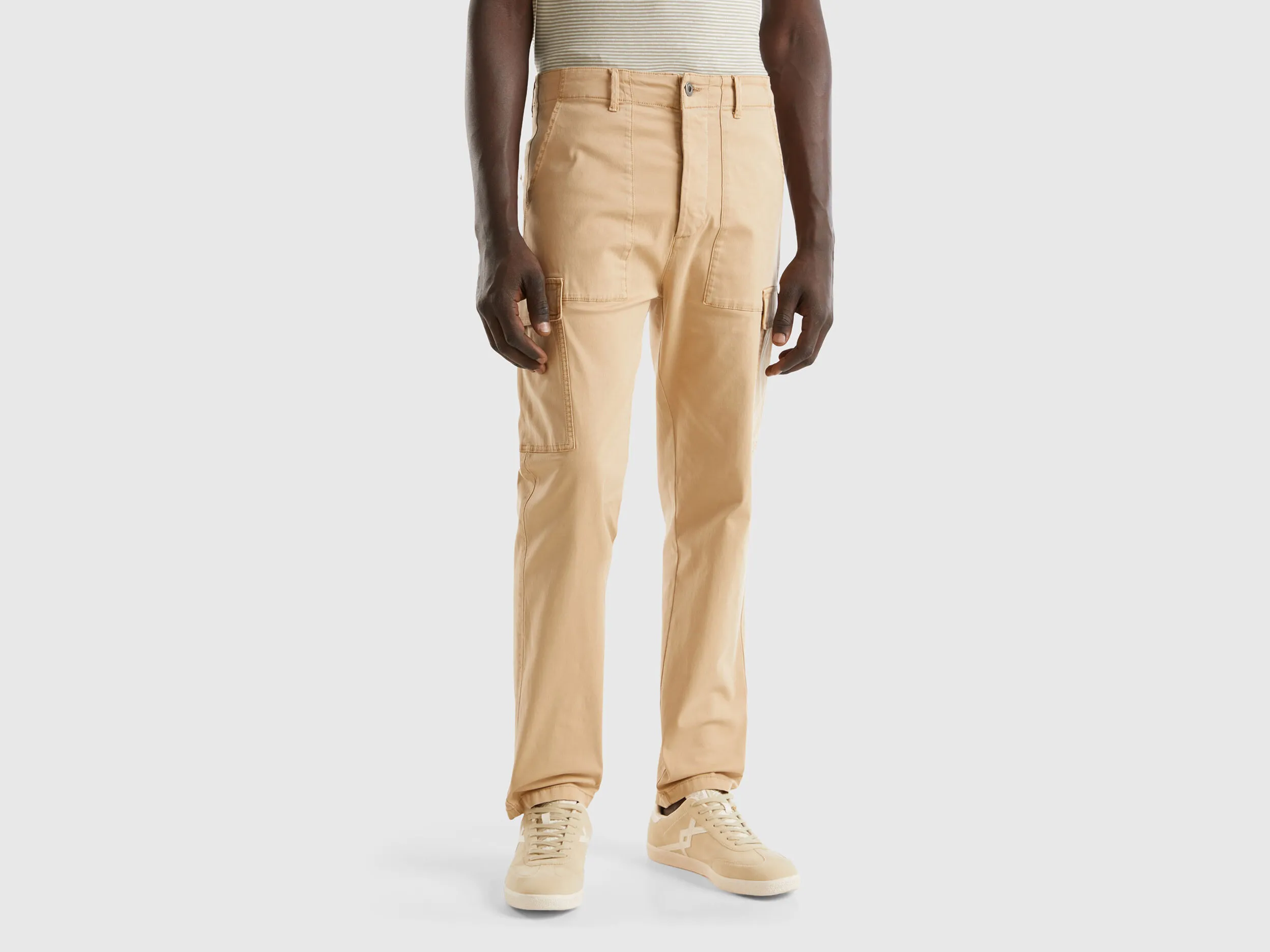 Pantalón cargo de algodón elástico