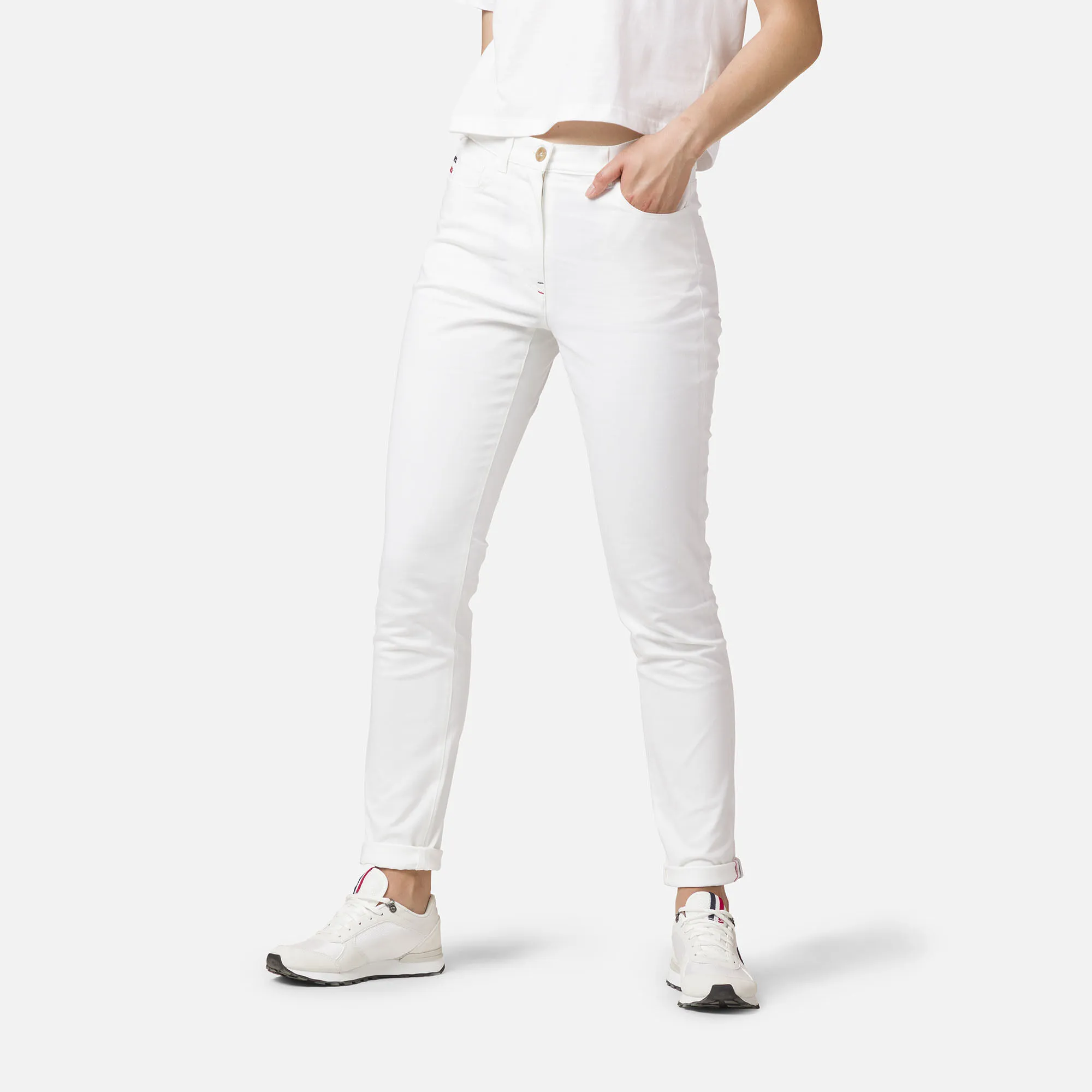 Pantalones chinos ajustados de algodón orgánico para mujer