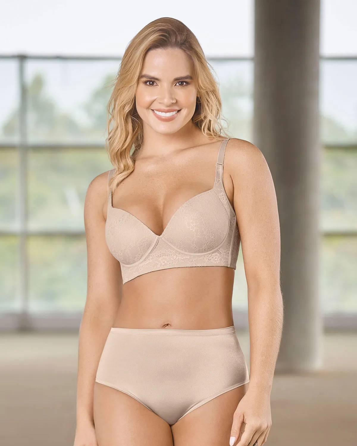 Panty clásico de control con excelente cubrimiento en tela suave