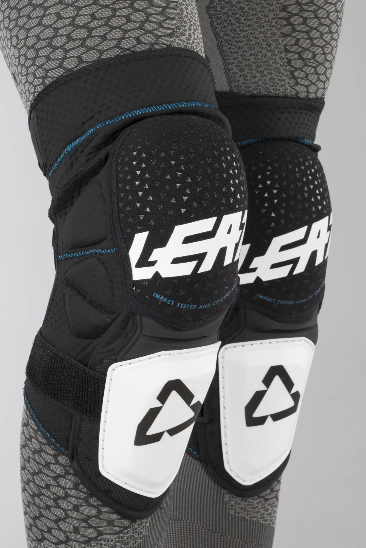 RODILLERAS LEATT 3DF HYBRID BLANCONEGRO