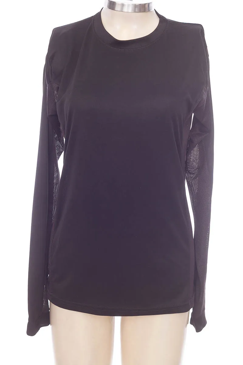 ROPA DEPORTIVA / SALIDA DE BAñO COLOR NEGRO  CLOSEANDO