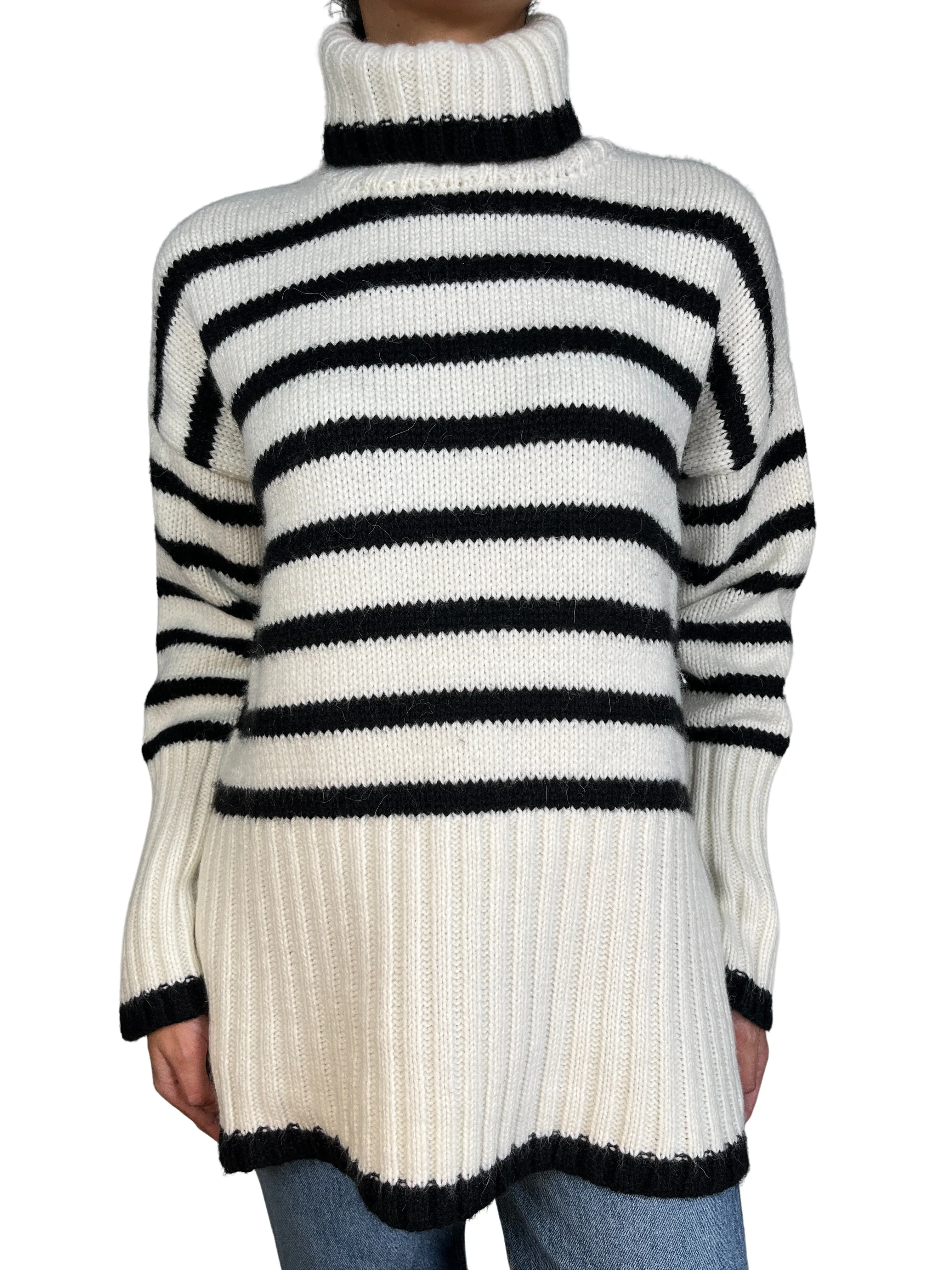 RUPHA Sweater Blanco y Negro