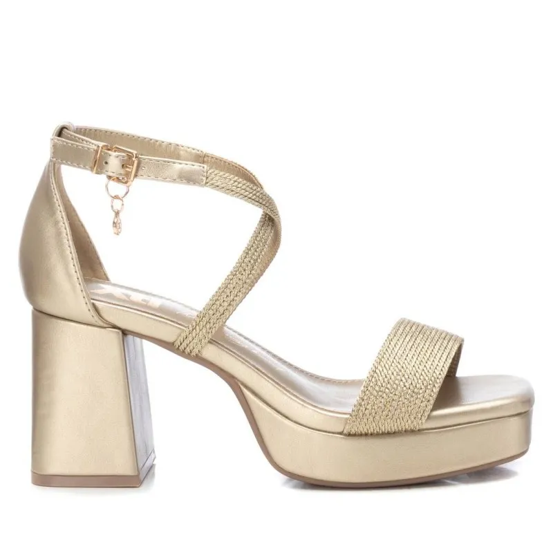 Sandalia de mujer XTI 142339 Oro