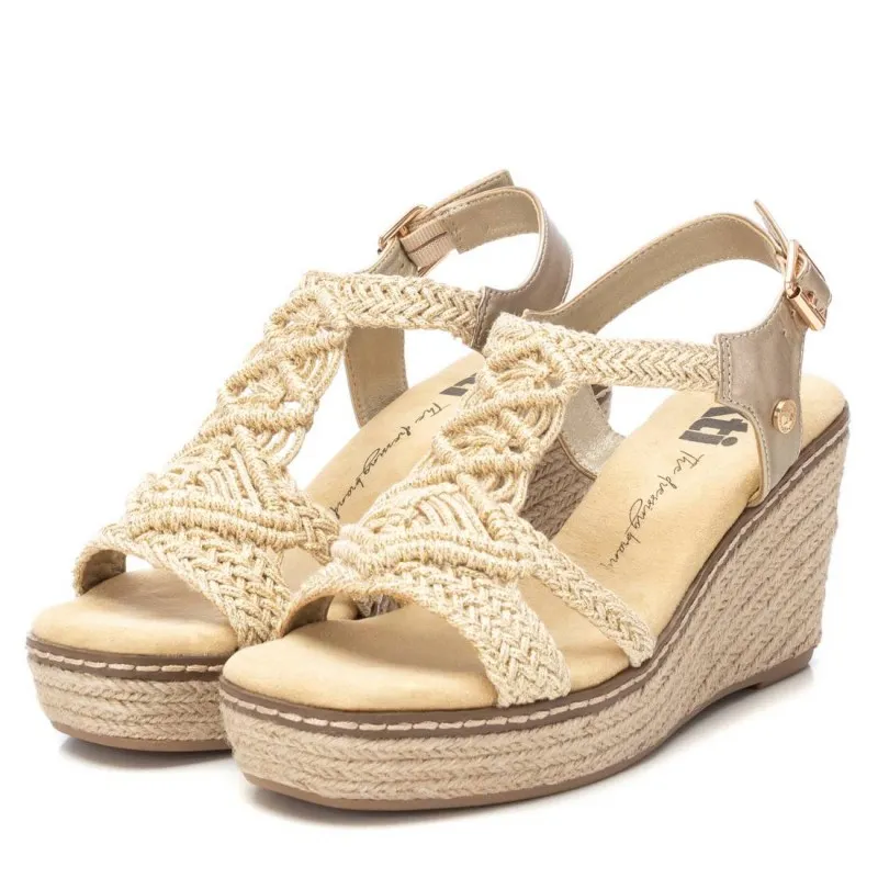 Sandalia de mujer XTI 142753 Oro