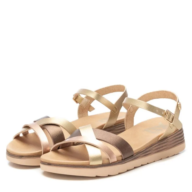 Sandalia de mujer XTI 142852 Oro