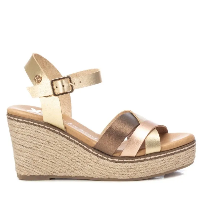 Sandalia de mujer XTI 142854 Oro
