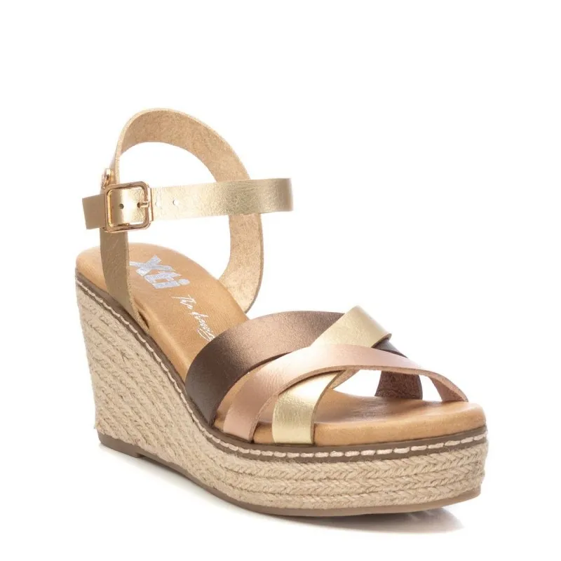 Sandalia de mujer XTI 142854 Oro
