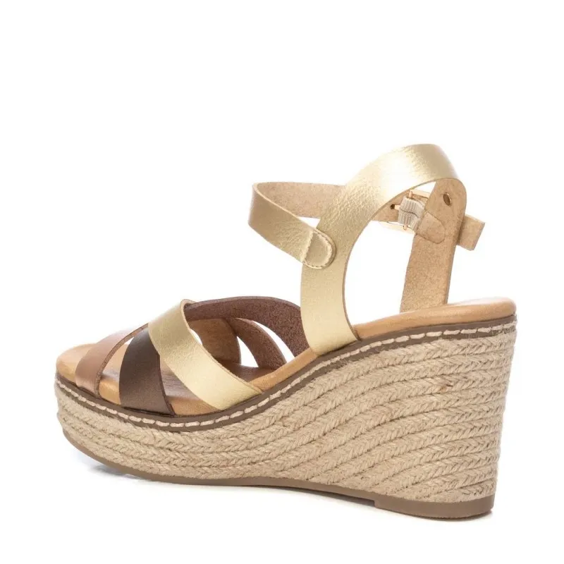 Sandalia de mujer XTI 142854 Oro