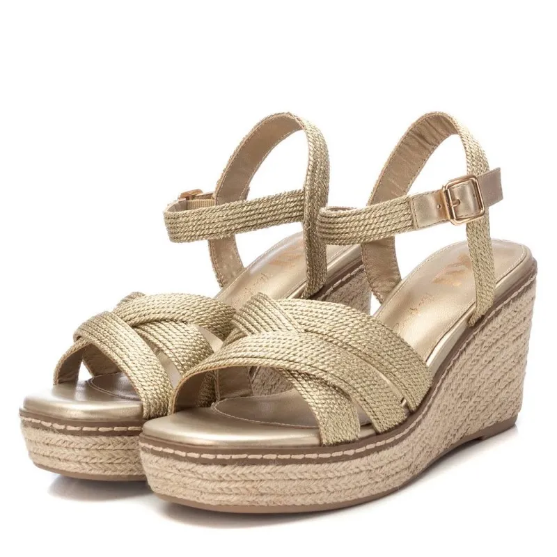 Sandalia de mujer XTI 142906 Oro