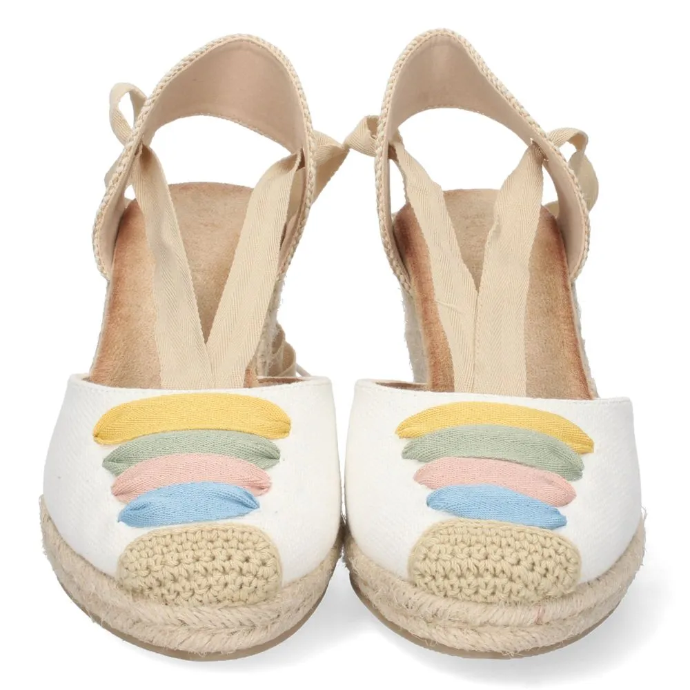 Sandalias de cuña, alpargatas de cuña, sandalias esparteras, sandalias tendencia verano 2023, descub