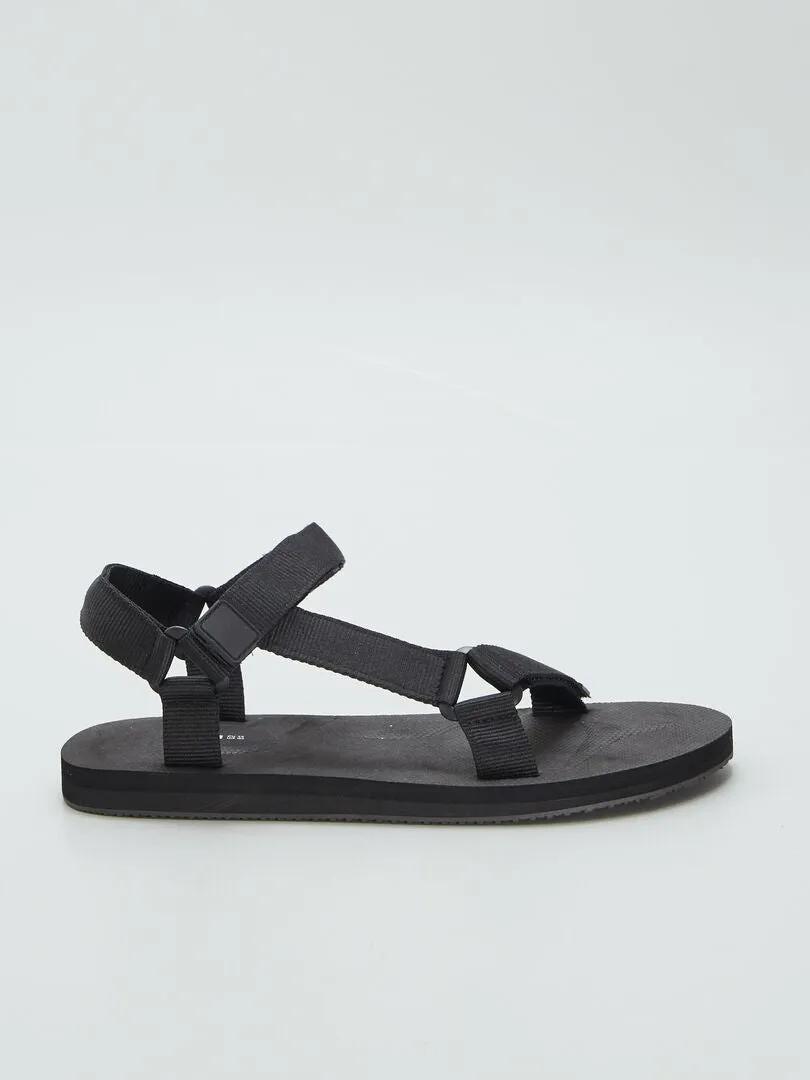 SANDALIAS ESTILO TREKKING  NEGRO