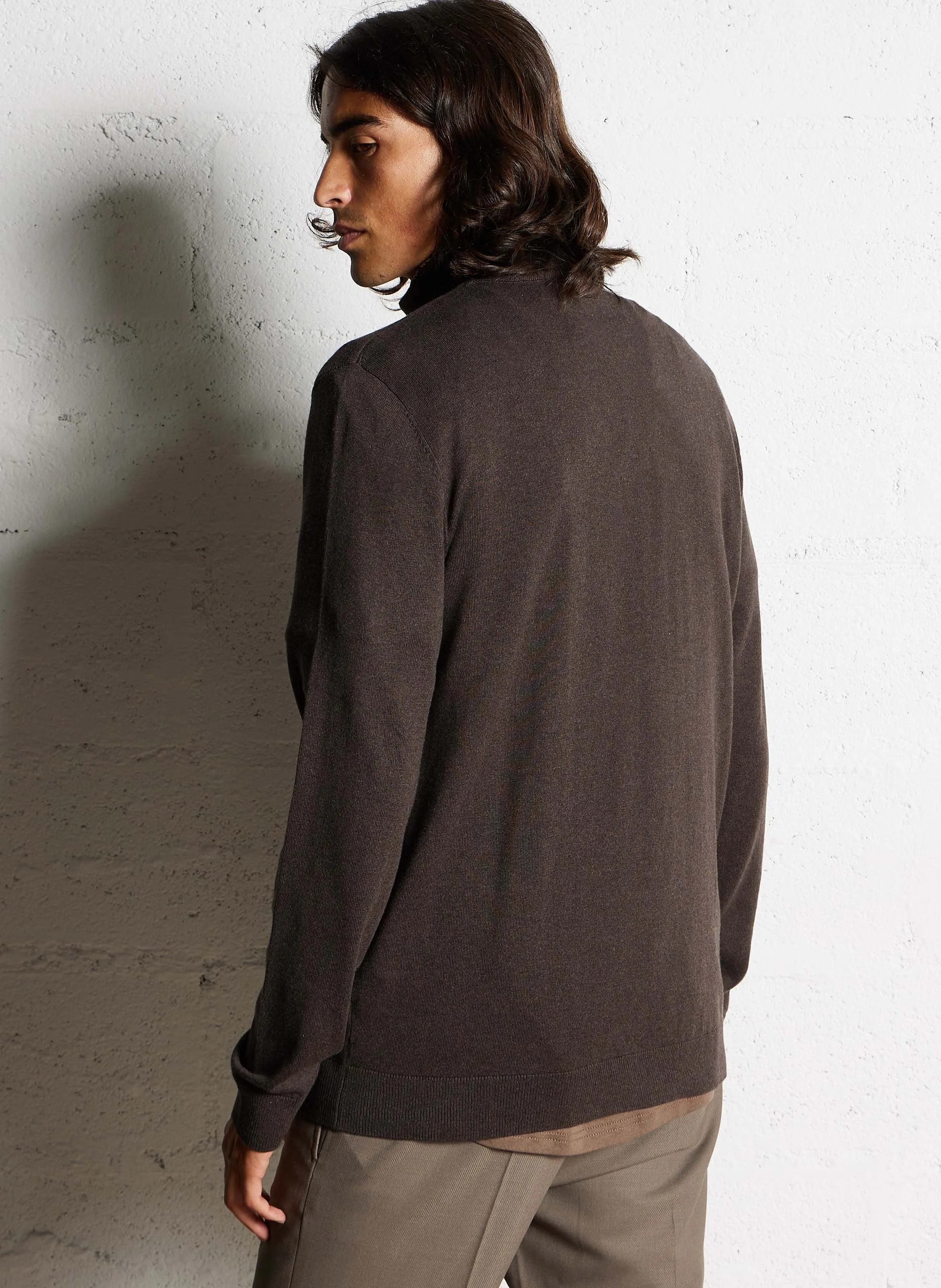 SELECTED BERG  JERSEY REGULAR FIT DE ALGODóN CON CUELLO ALTO Y CREMALLERA EN MARRON
