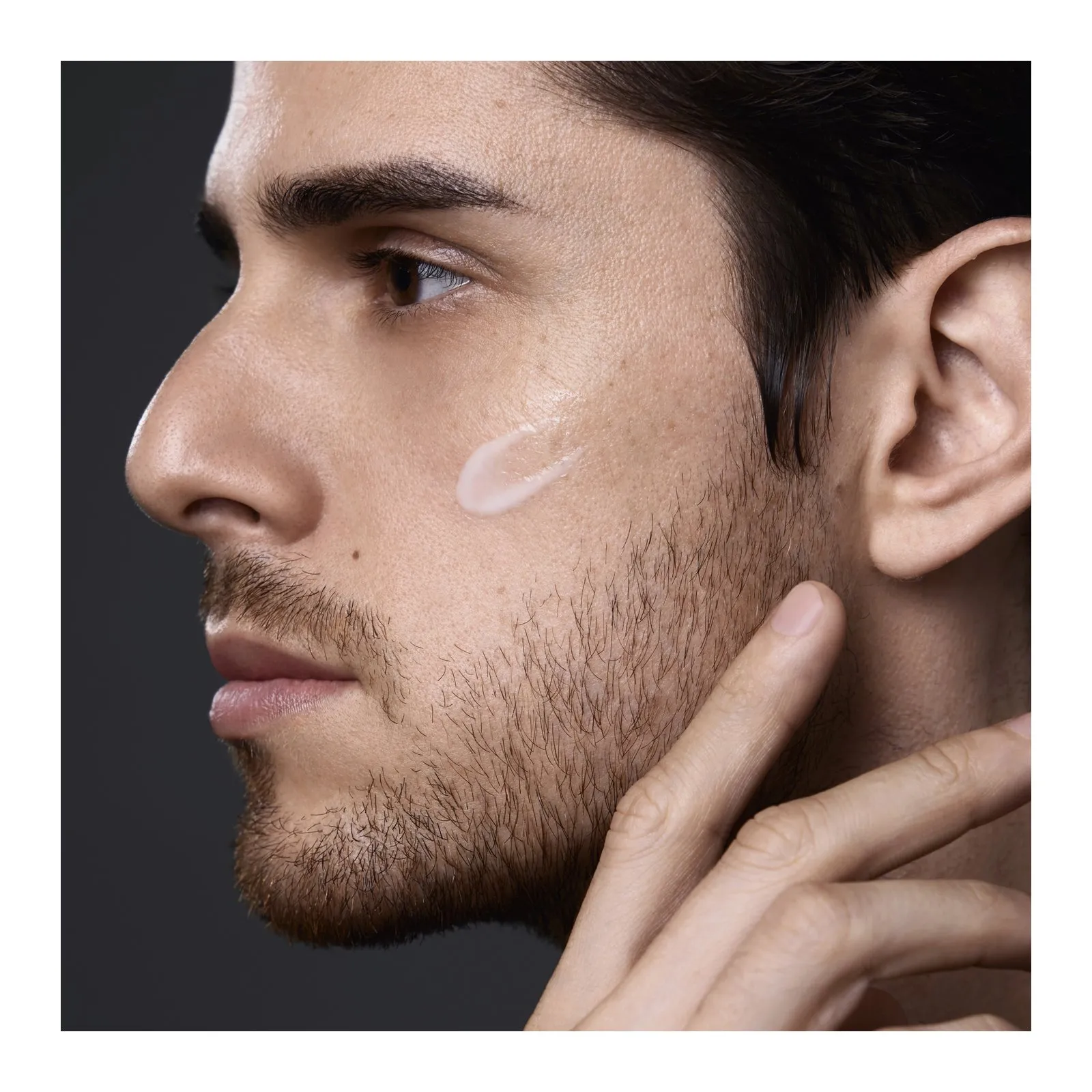 SHISEIDO Shiseido Men Fluido Ligero Revitalizante Total