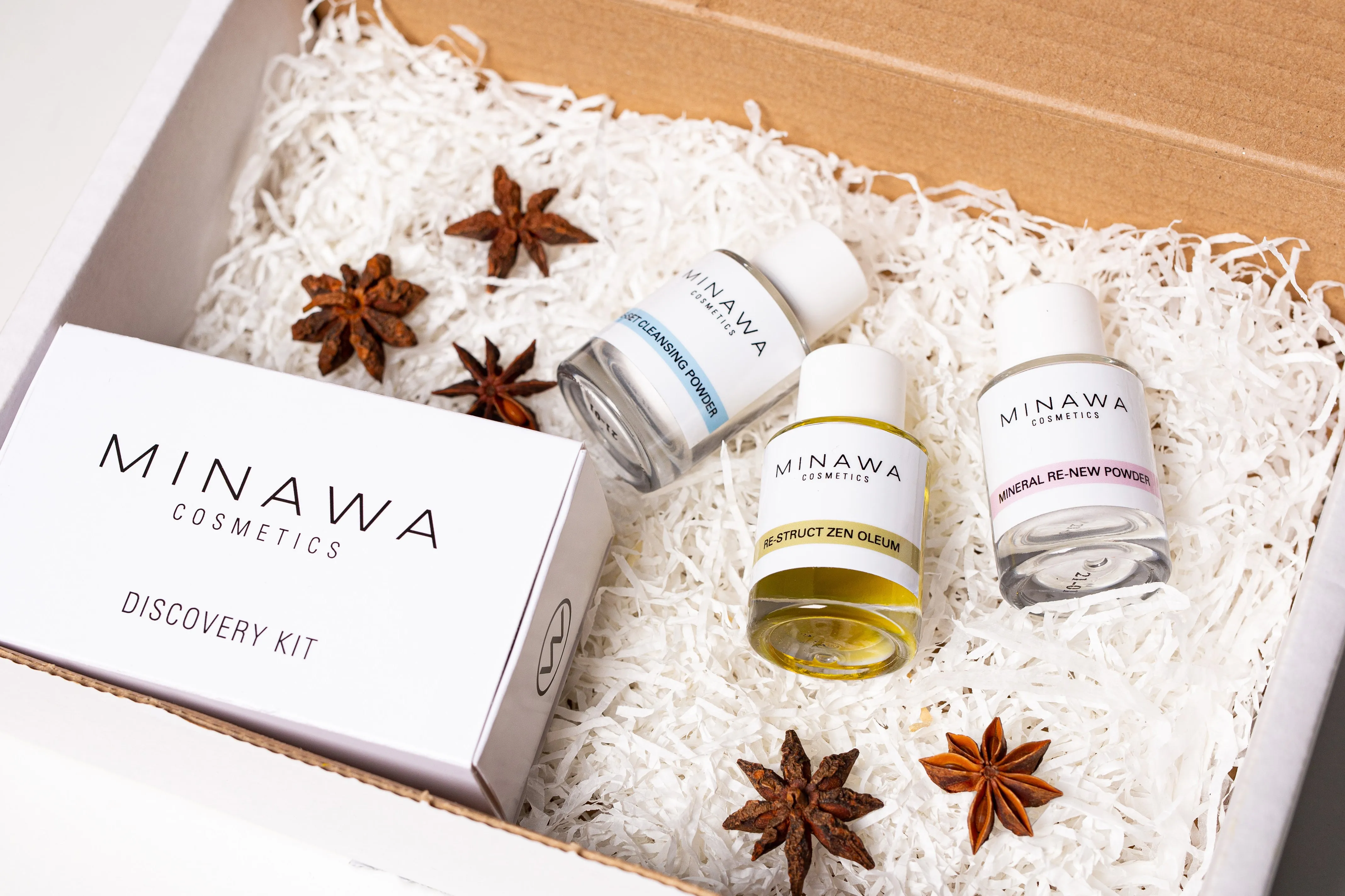 Sérum, exfoliante y limpiador Discovery Kit (3 unidades)