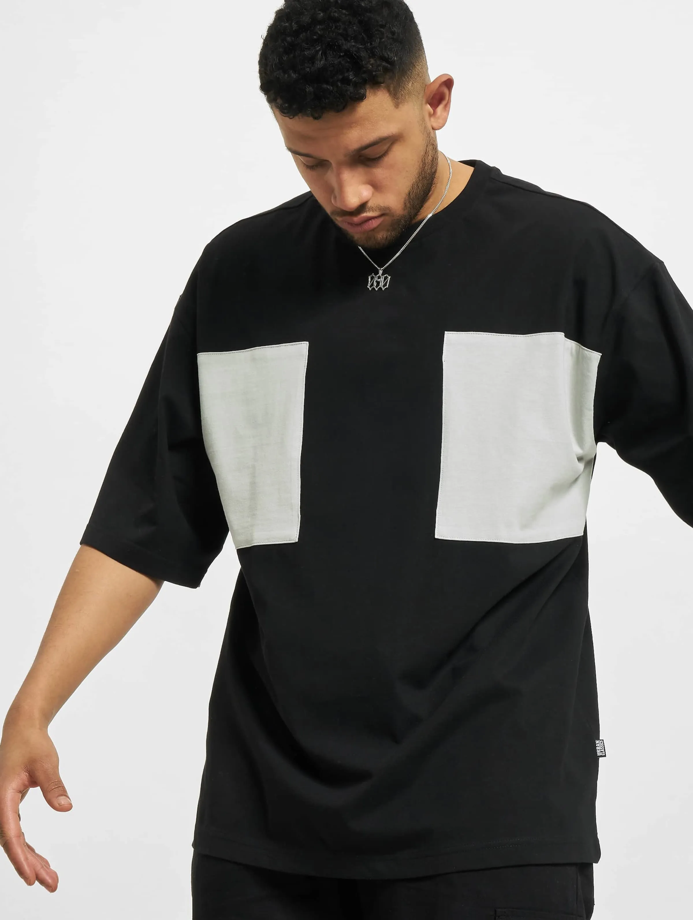 Urban Classics Big Double Pocket