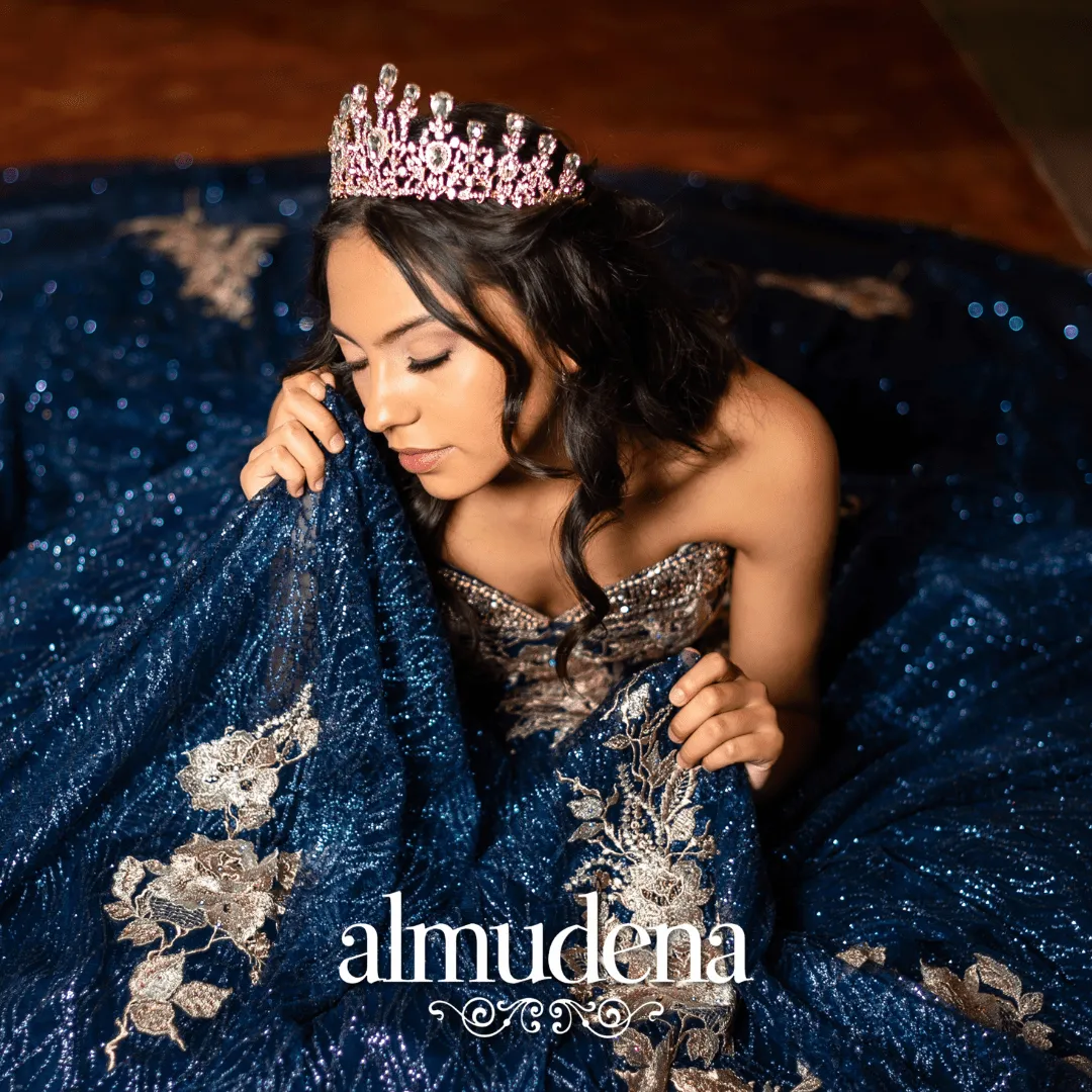 Vestido de XV Azul Marino Con Oro de Gala