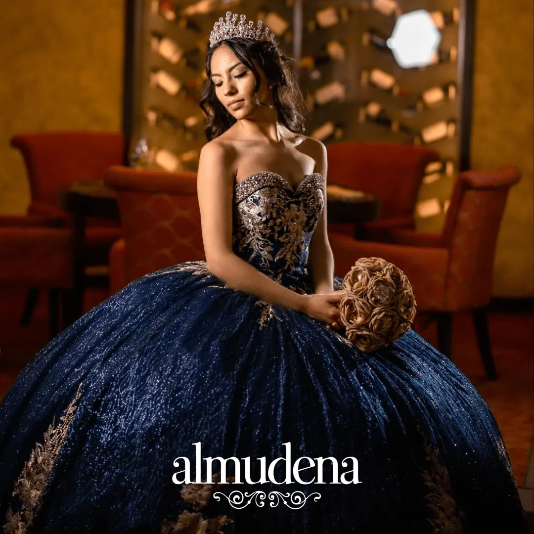 Vestido de XV Azul Marino Con Oro de Gala