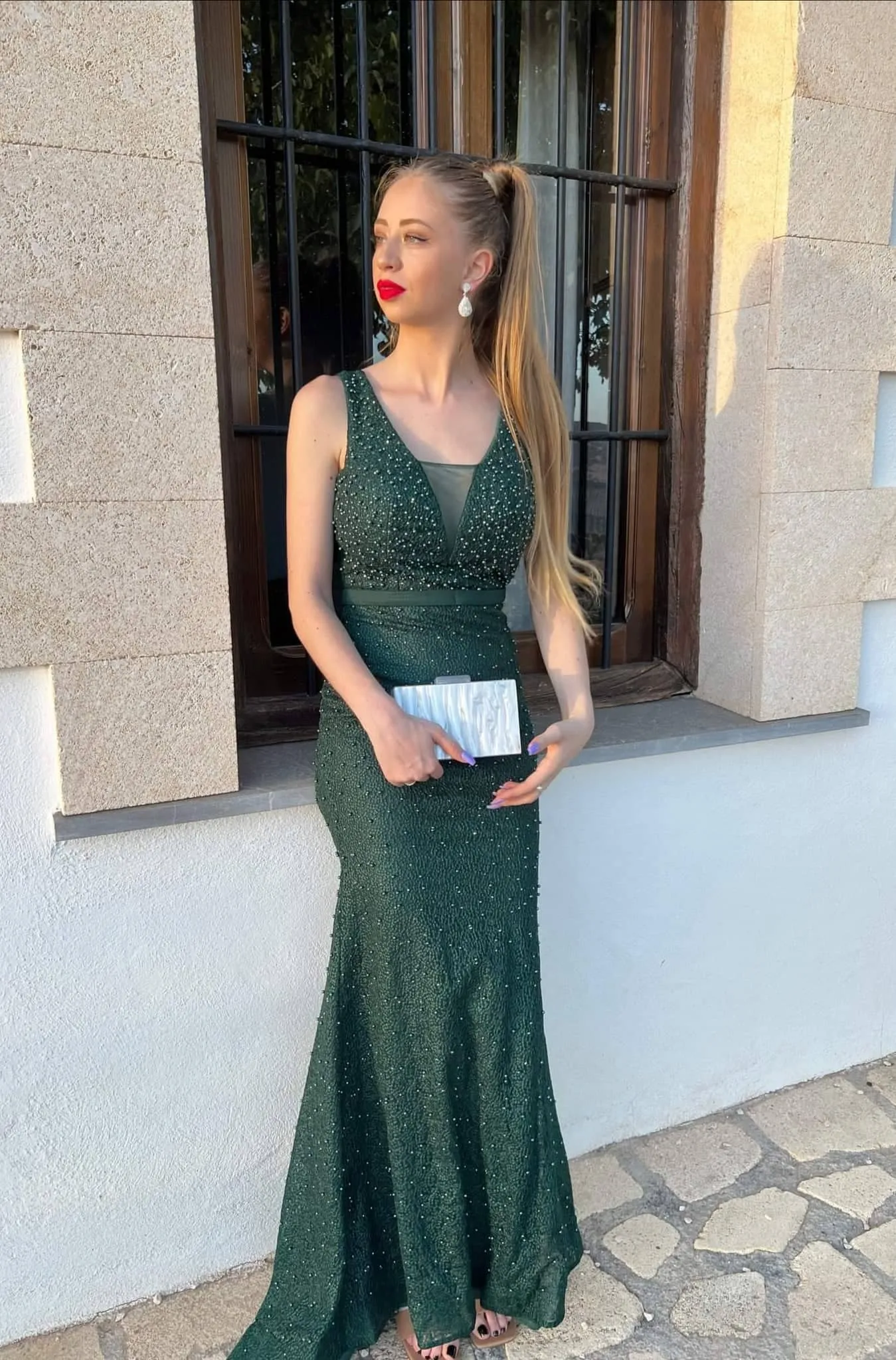 Vestido largo con capa de tul