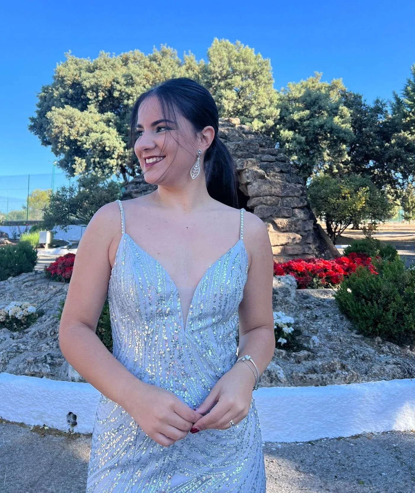 Vestido largo estilo sirena con brillitos