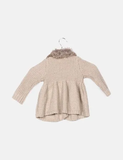 Young Dimension Abrigo beige detalle pelo