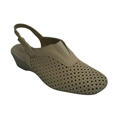 Zapato calado mujer abierto atrás Pomares Vazquez en beig