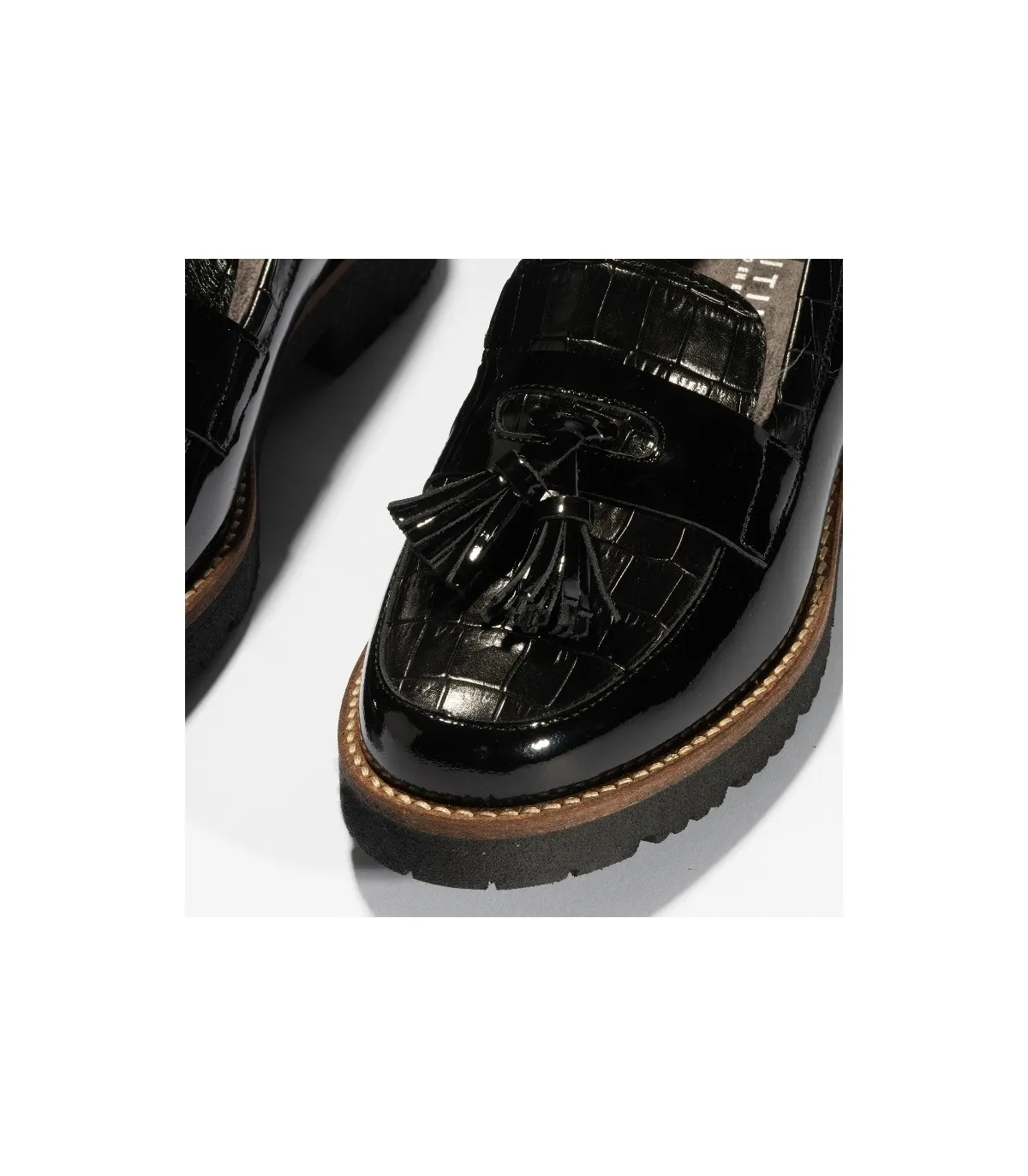 Zapatos mocasín con borlas